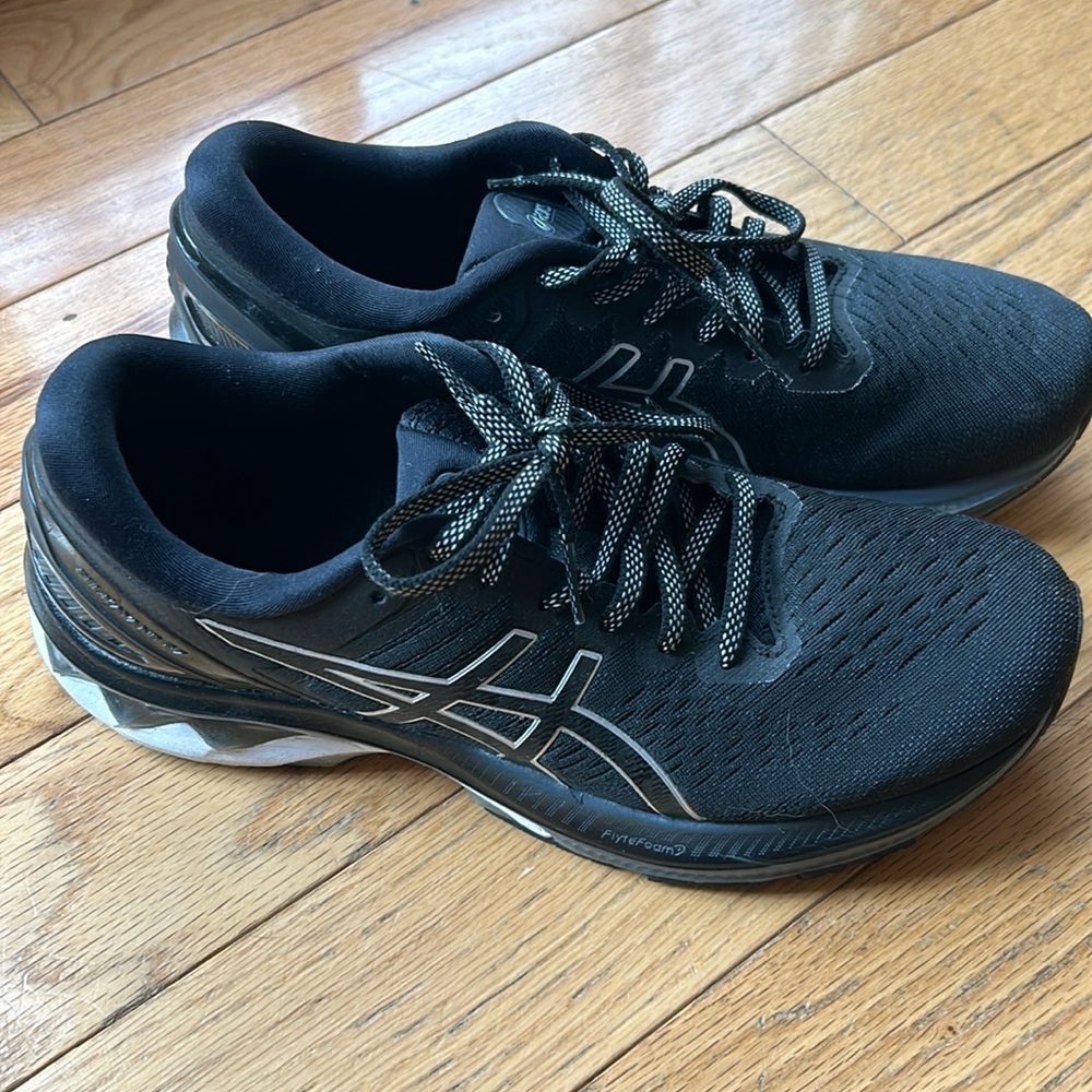 ASICS Gel Kayano 27